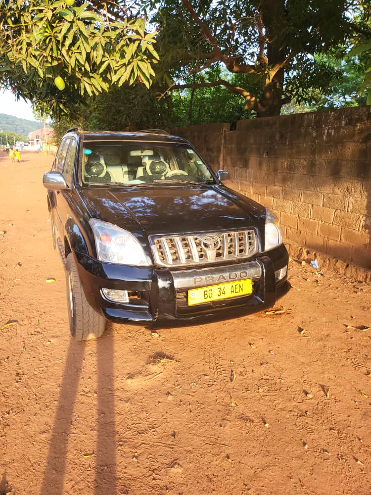Toyota Prado photo 1