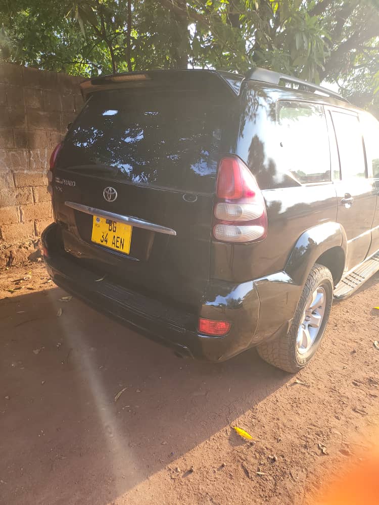 Toyota Prado photo 2