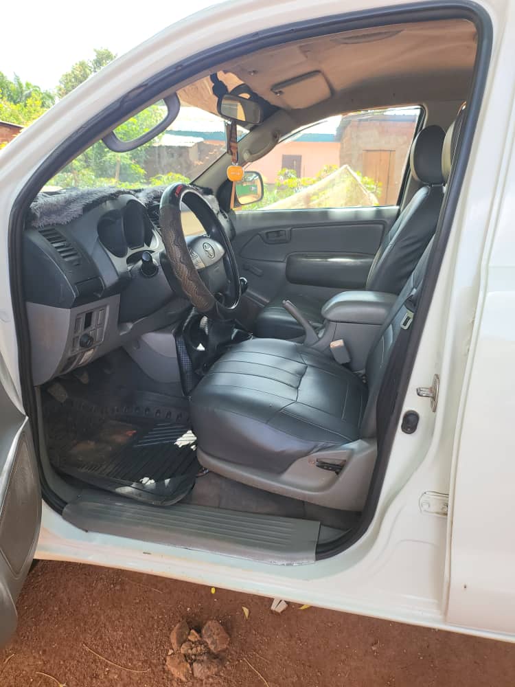Toyota hilux blanc photo 3