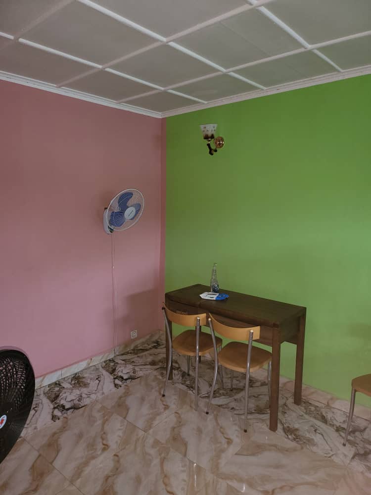 Maison 6 Chambres à Cattin – Confort, Espace & Séjour Idéal à Bangui photo 5