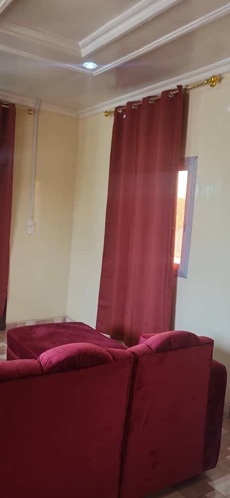 Magnifique appartement meublé 2 chambres avec balcon et vue dégagée à Bangui photo 3