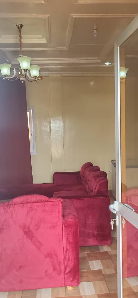 Magnifique appartement meublé 2 chambres avec balcon et vue dégagée à Bangui photo 4