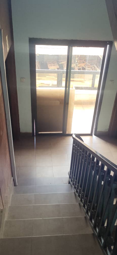 Appartement 2 Chambres Sécurisé à Bangui – Confort Moderne & Séjour Tout Équipé Descriptif SEO photo 15