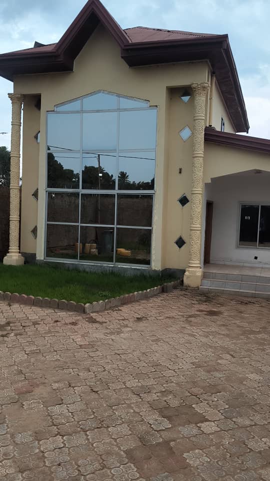 Somptueuse Villa de Standing Entièrement Équipée à Bangui photo 2