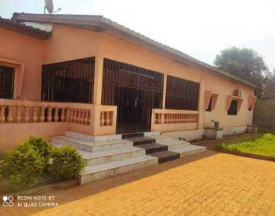 VILLA SPACIEUSE AVEC TERRASSE