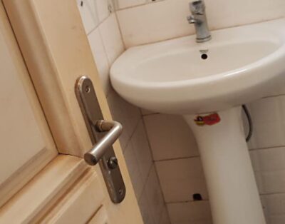 Logement meublé louer à Lakouanga avec chambre